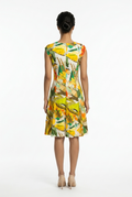 Damenkleid von Boutique Pepita, Fox UNGANA in stilvollem Design mit eleganten Details und angenehmem Stoff.
