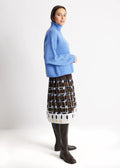 Fox's Strickpullover DEROLY in Blau, Detailansicht Stehkragen, Boutique Pepita Hamburg