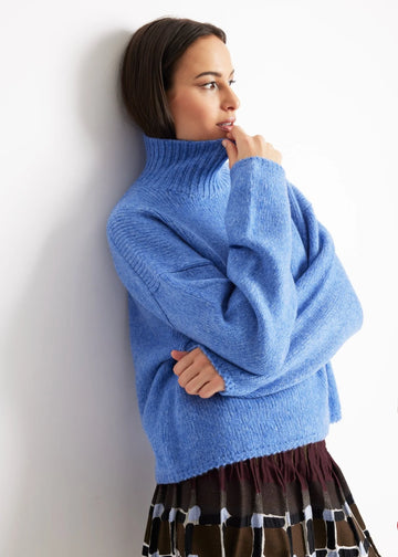 Fox's Legerer Strickpullover DEROLY in Blau aus extrafeiner Schurwolle, Boutique Pepita Hamburg