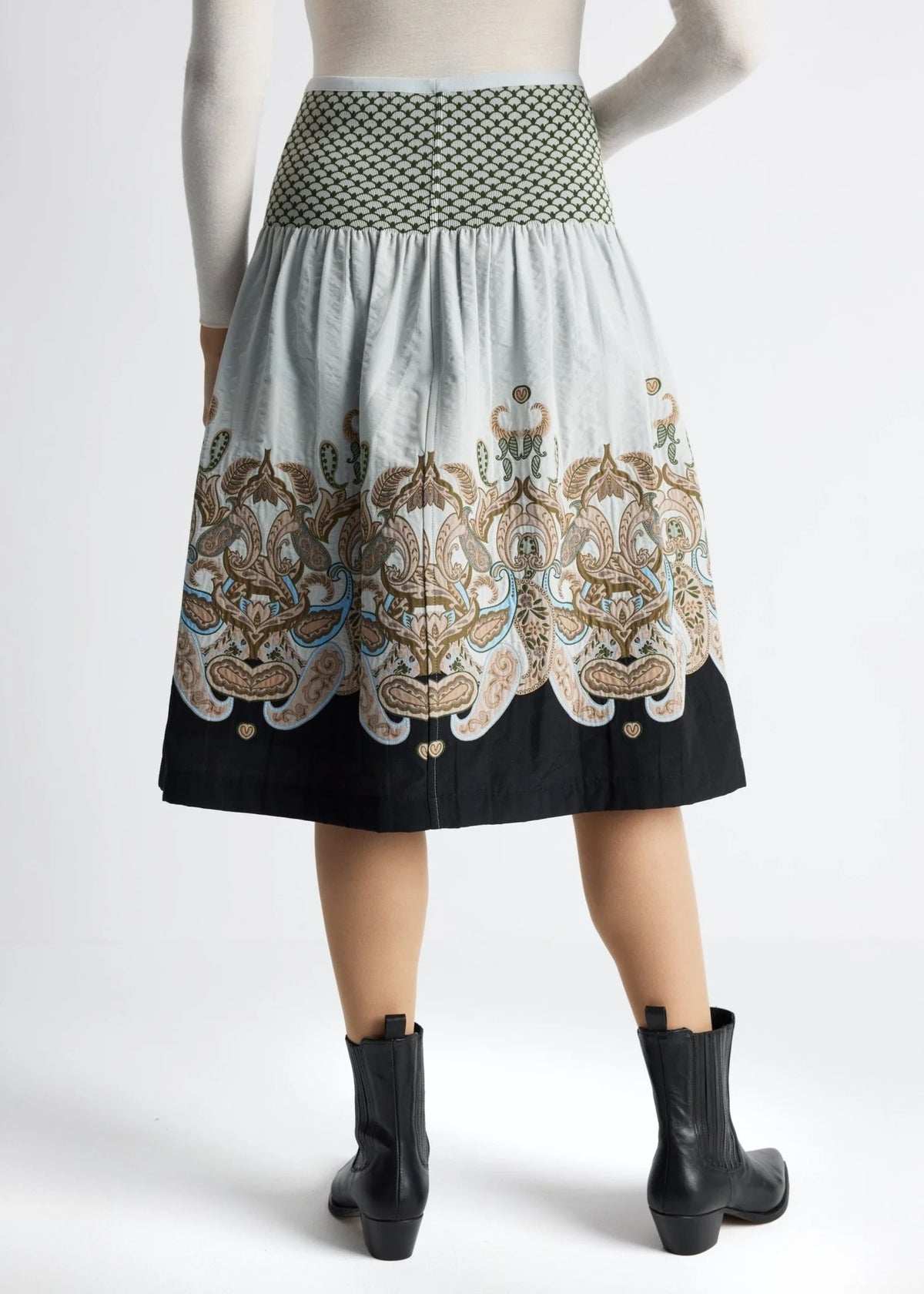 Fox's Rock LONGERO-W in Beige, Detailansicht Jacquard-Stoff, Boutique Pepita Hamburg