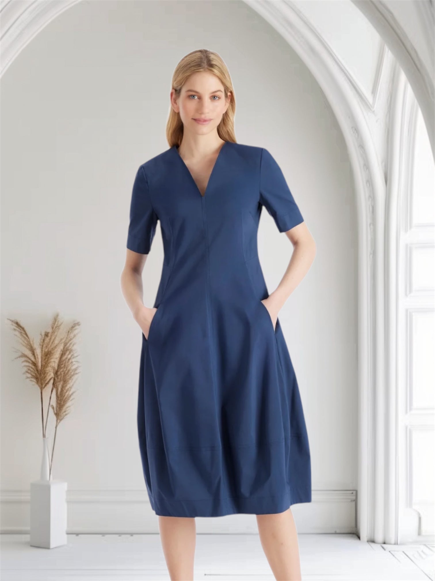 Kleid Kyrobo