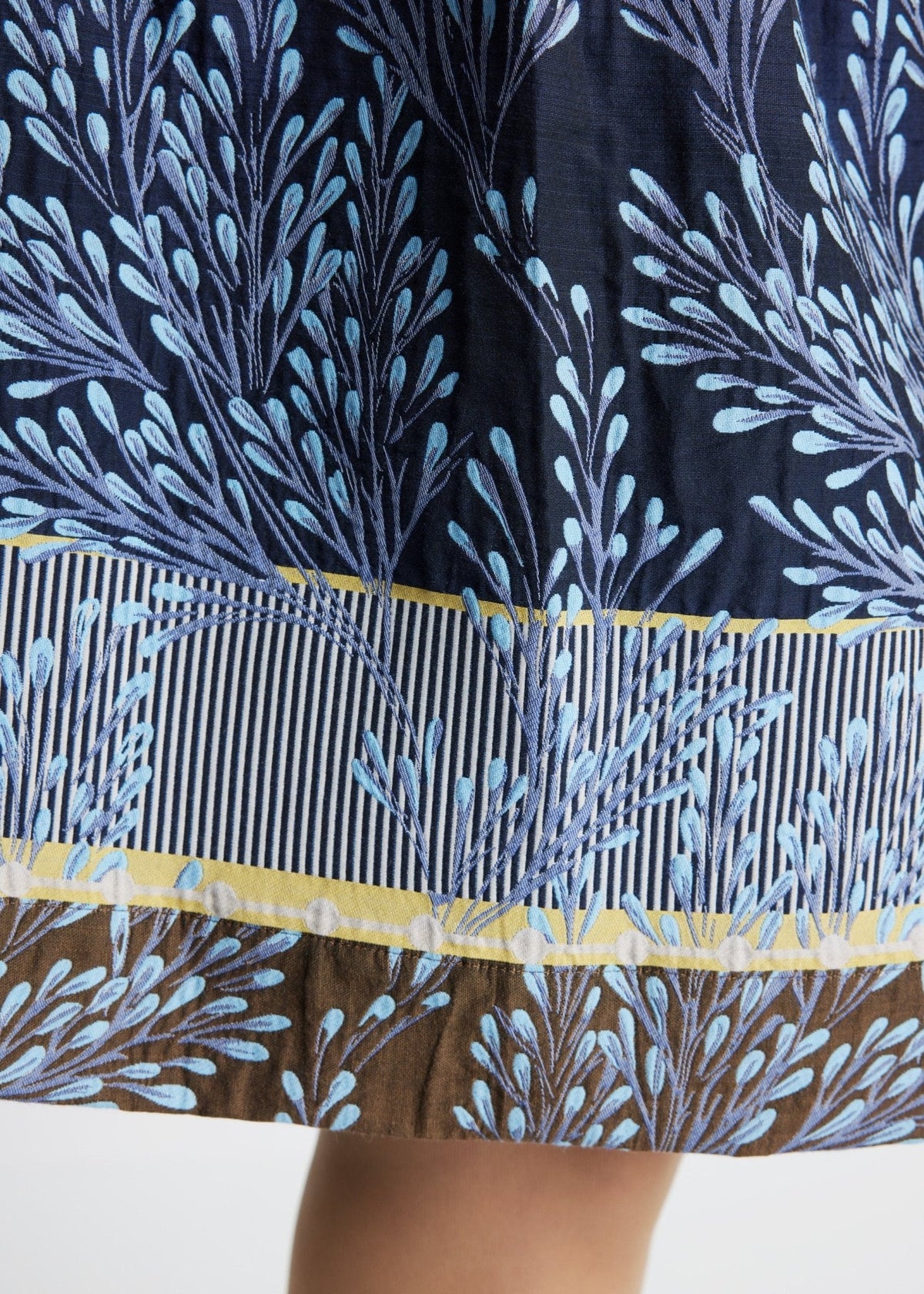 Fox's Rock LACROS-W in Blau, Knielänge, Boutique Pepita Hamburg