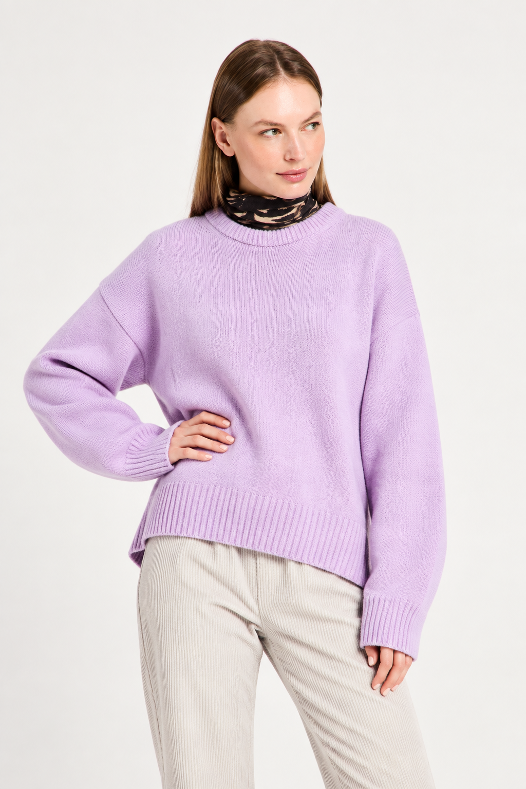LANIUS Oversized Rundhalspullover aus Schurwolle und Kaschmir, weicher, bequemer Pullover in neutralem Farbton.