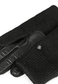 Damen Walkhandschuhe von ROECKL in Schwarz mit Lederinnenhand, detailreiche Nahaufnahme der Handschuhe.