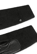 Schwarze Damen Walkhandschuhe von ROECKL mit Lederinnenhand, Rippenbund und Wappen-Emblem, für stilvollen Komfort und Schutz.